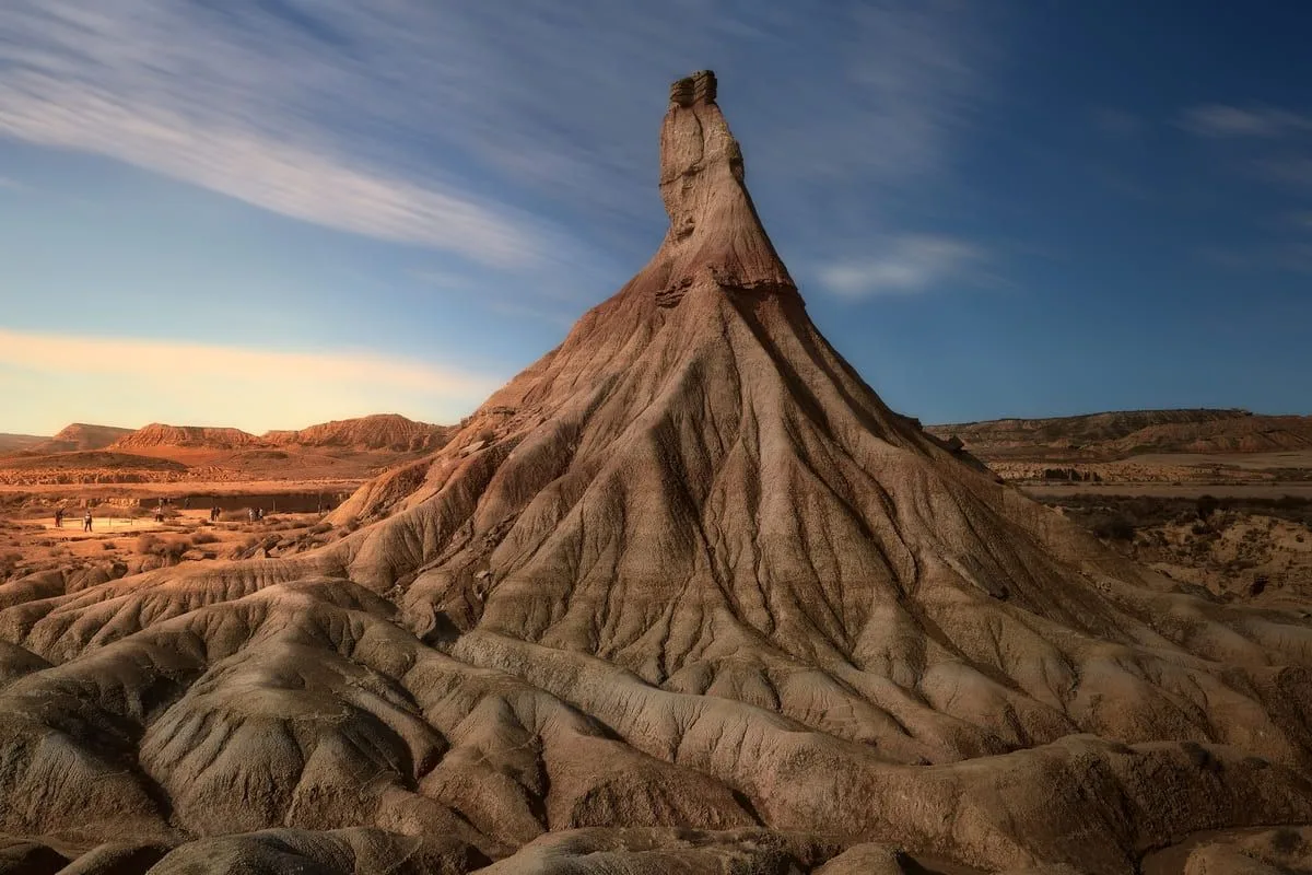 Cabezo de Castildetierra en las Bardenas Reales al atardecer